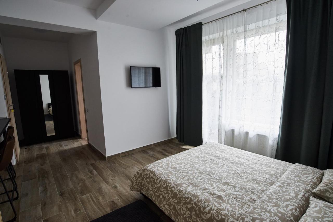 At Central Apartments Bukarest Eksteriør billede